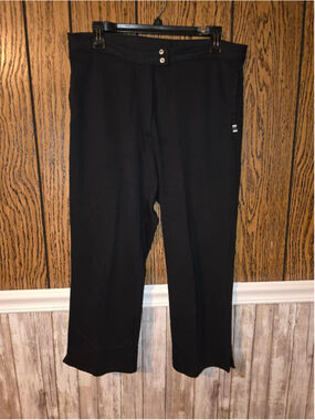 Women's Liz Claiborne Black Cotton Capris M